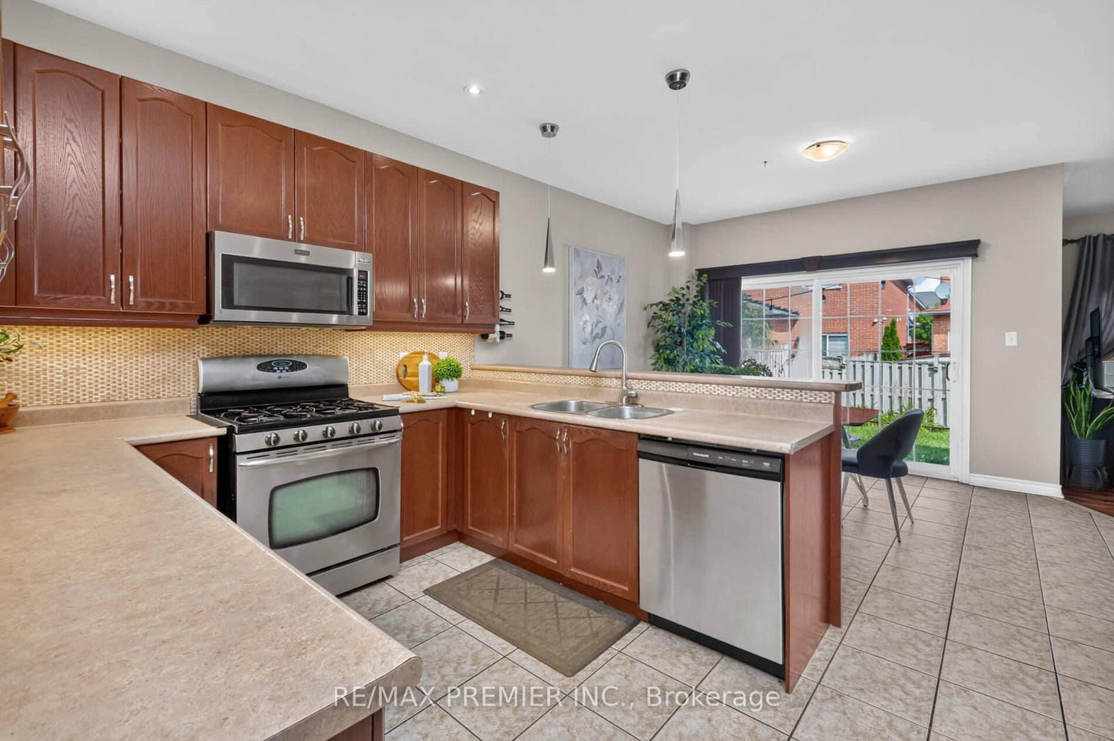 19 Timberwolf Road • Brampton, ON photo 11