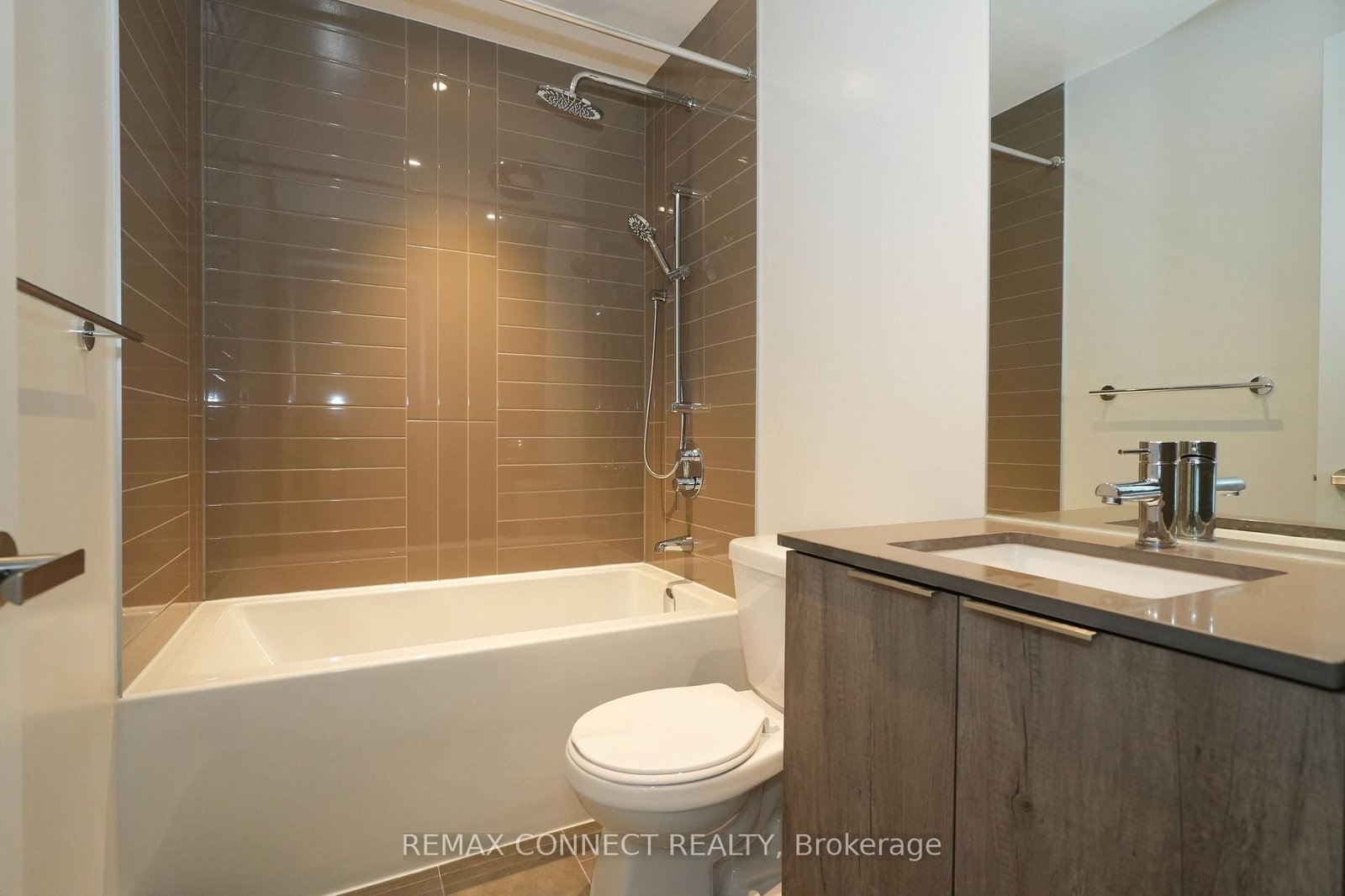 503-448 Burnhamthorpe Rd, Mississauga, view 12