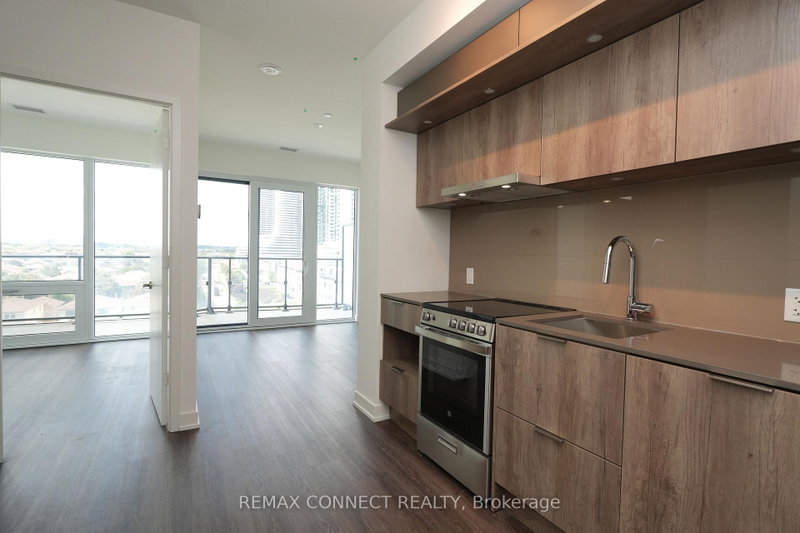 503 - 448 Burnhamthorpe Road W