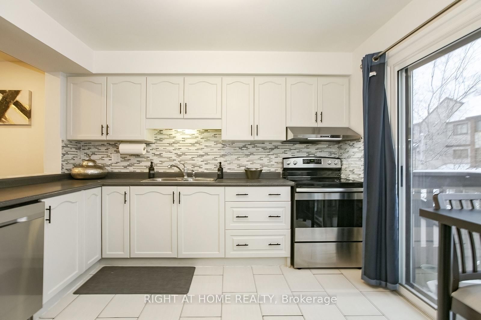 1080 Walden Circle • #75 • Mississauga, ON photo 21