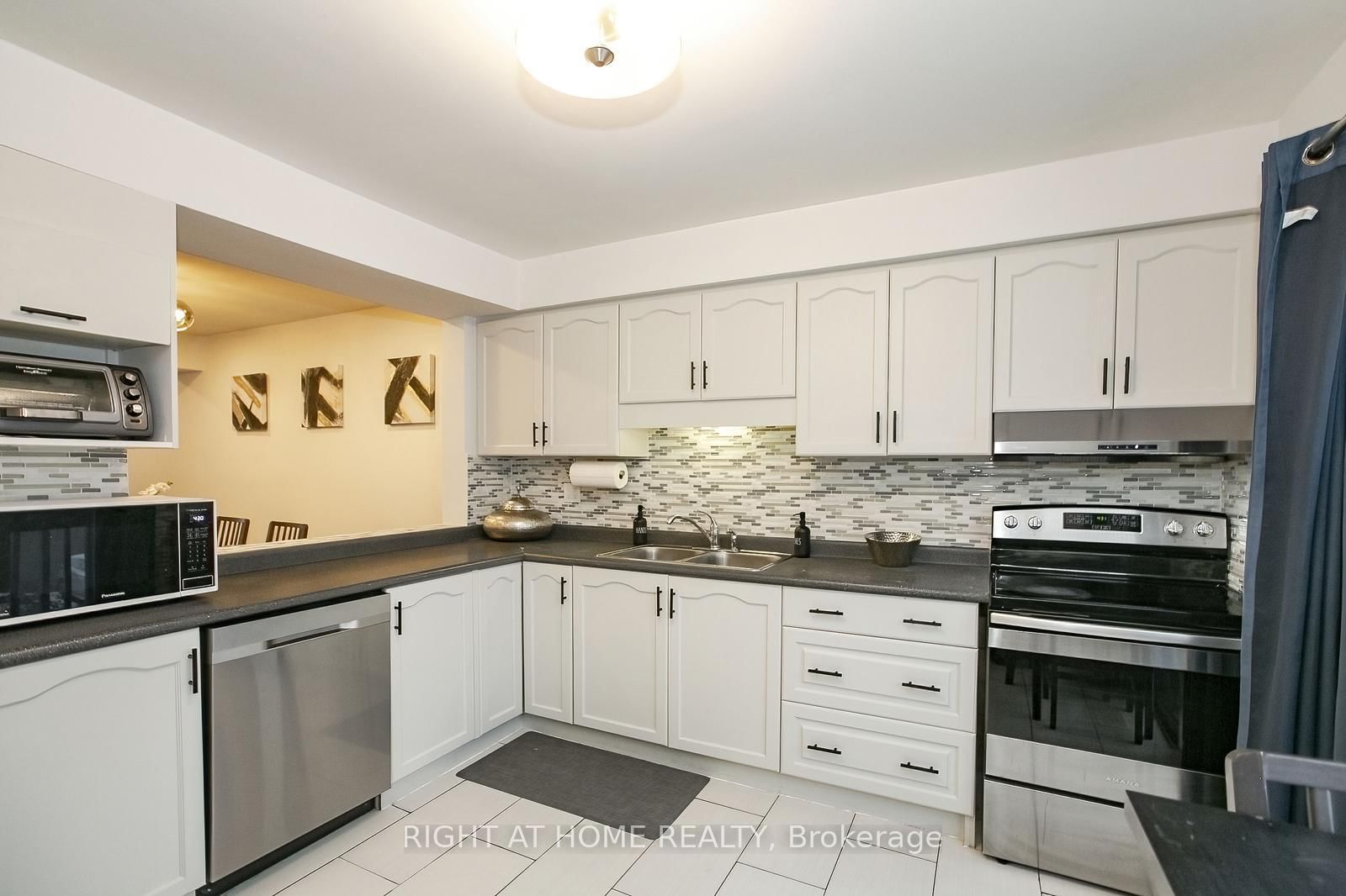 1080 Walden Circle • #75 • Mississauga, ON photo 23