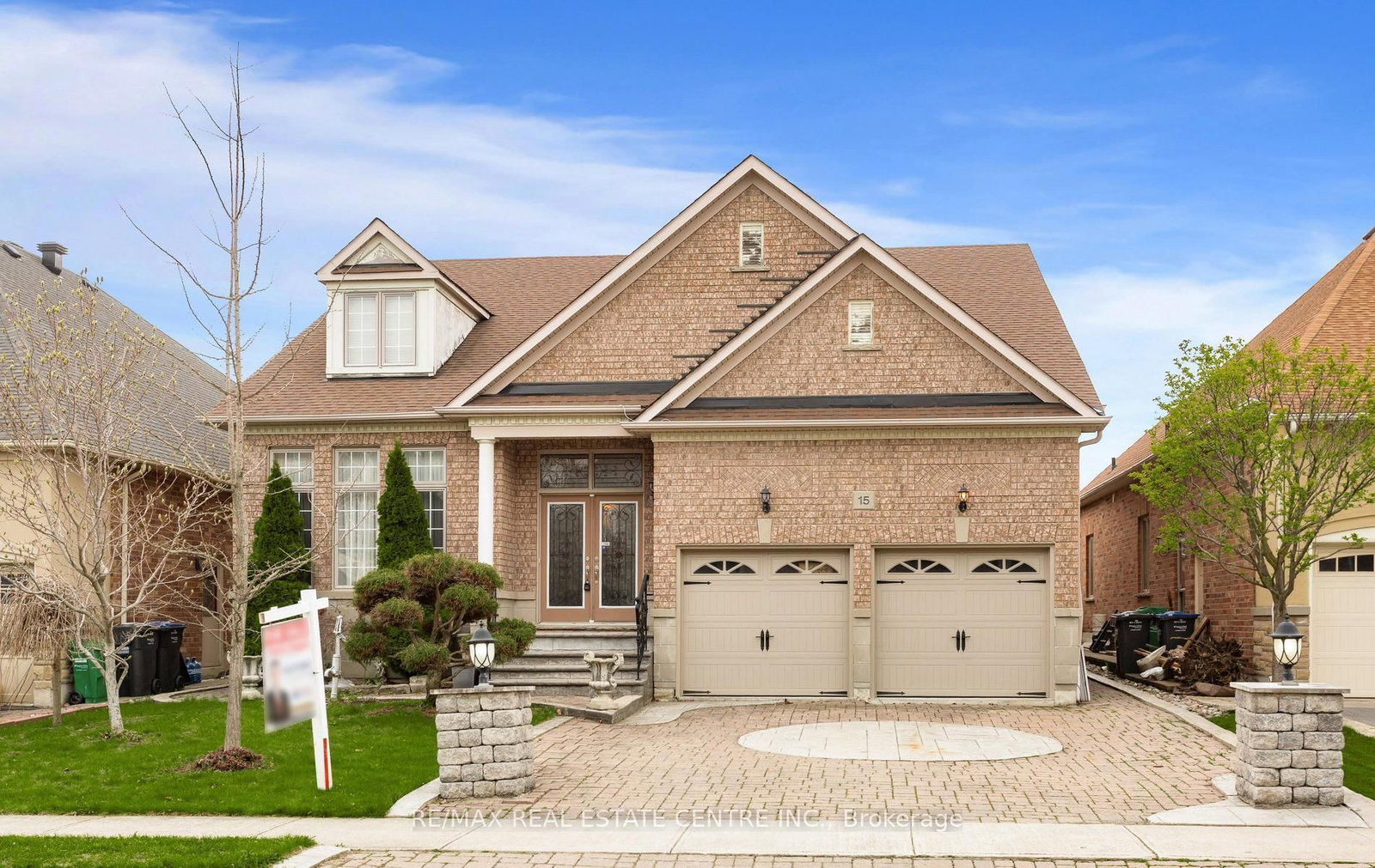 15 Concorde Drive • Brampton, ON photo 2
