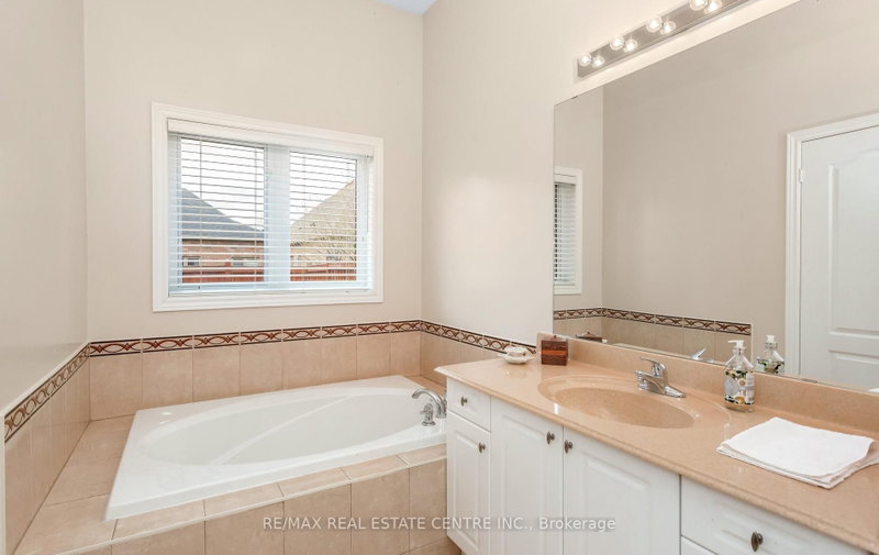 15 Concorde Brampton,ON L6P 1V3 — Photo 35