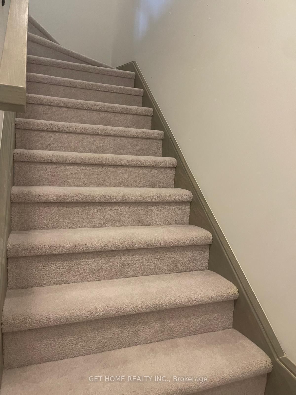 3 - 3540 colonial Drive, Mississauga 5
