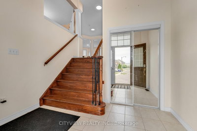 569 Miller Way • Milton, ON photo 8