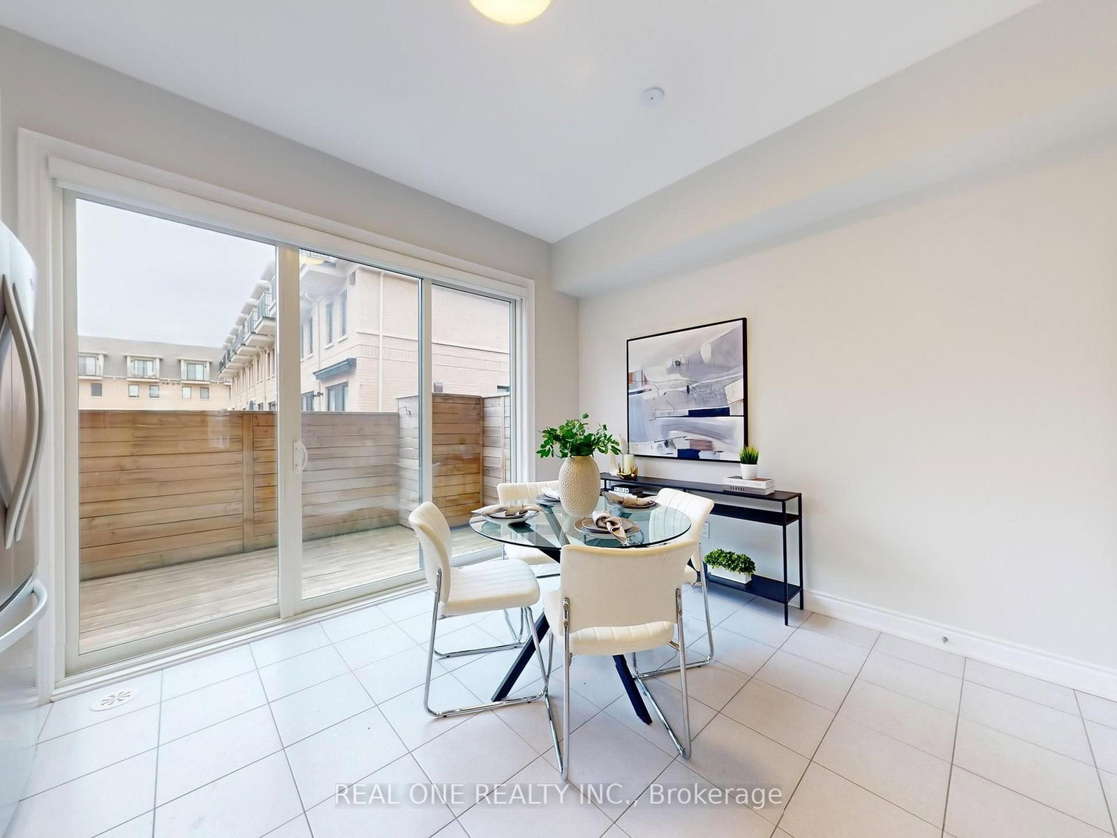 2161 Lillykin Street • Oakville, ON photo 12