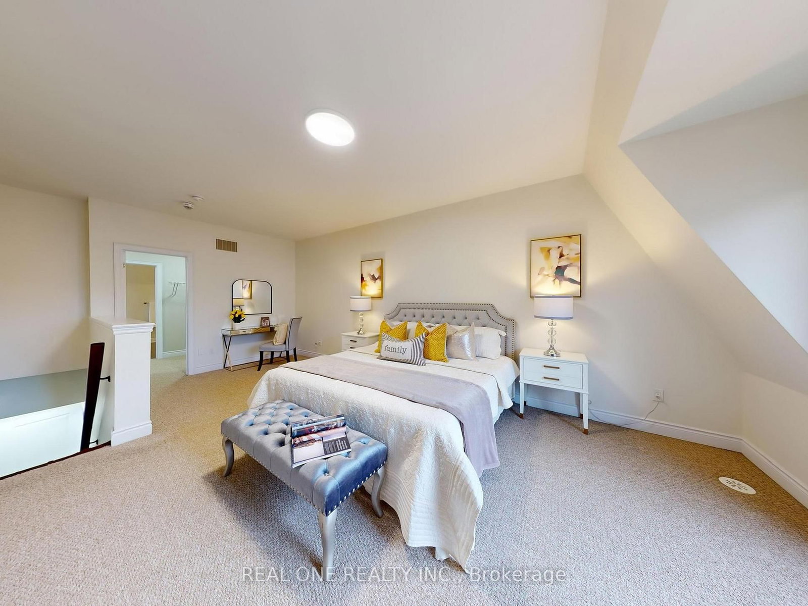 2161 Lillykin Street • Oakville, ON photo 27