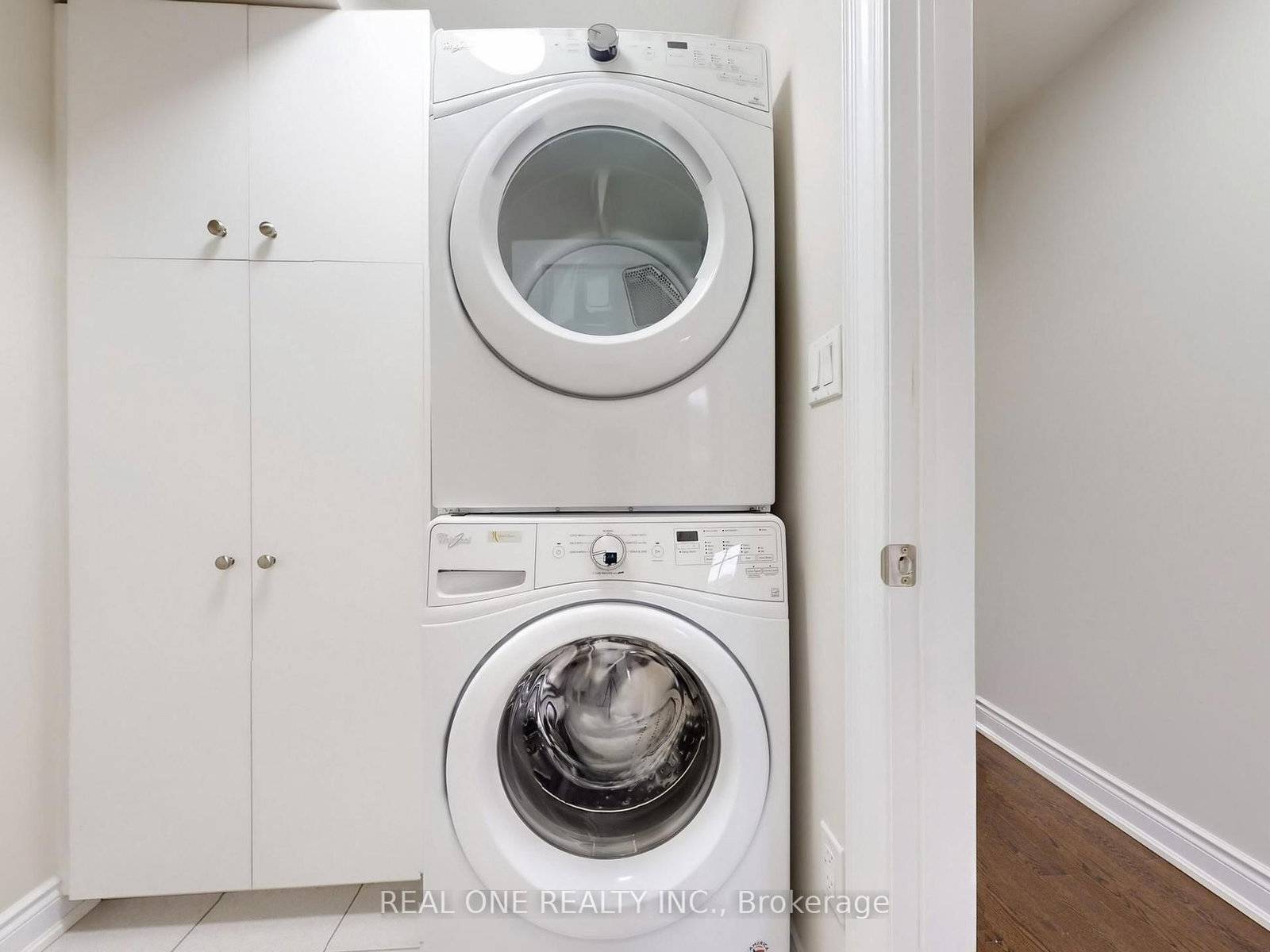 2161 Lillykin Street • Oakville, ON photo 33