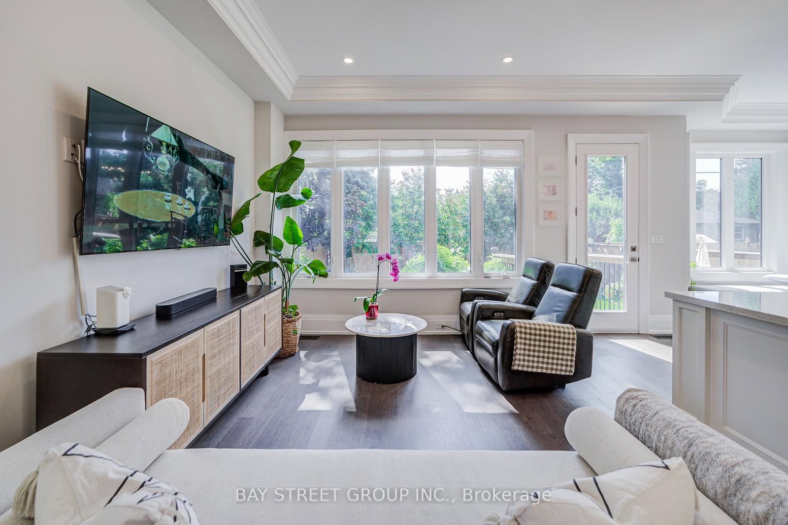 37 Barker Avenue • Toronto, ON photo 13