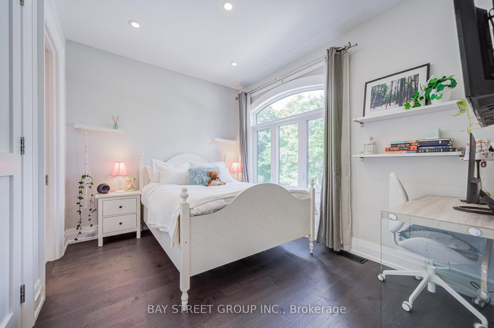 37 Barker Avenue • Toronto, ON photo 27