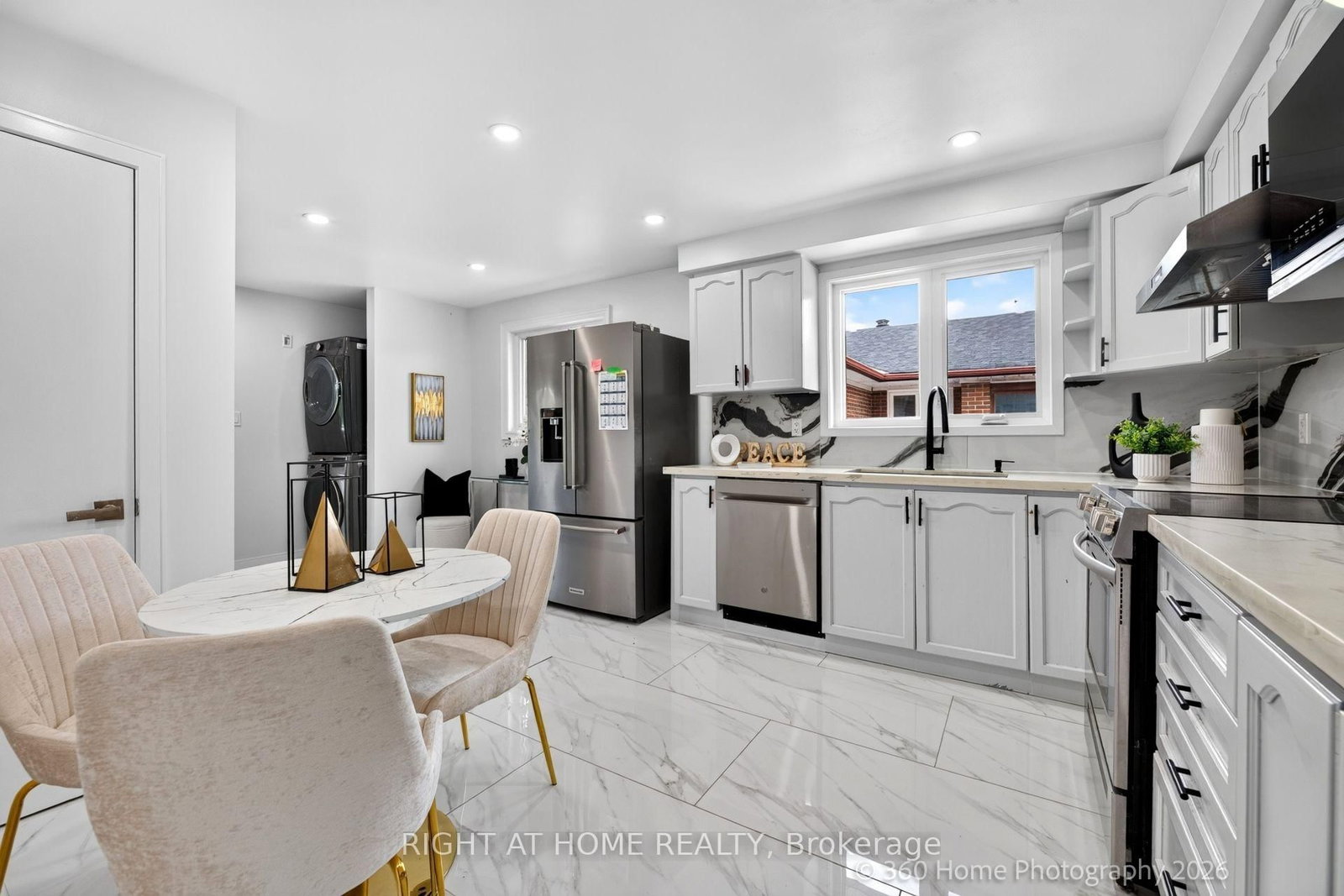 35 Wheelwright Crescent N • Toronto, ON photo 10