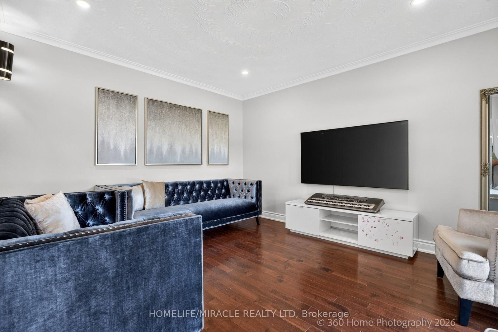 178 Kingsview Boulevard • Toronto, ON photo 11