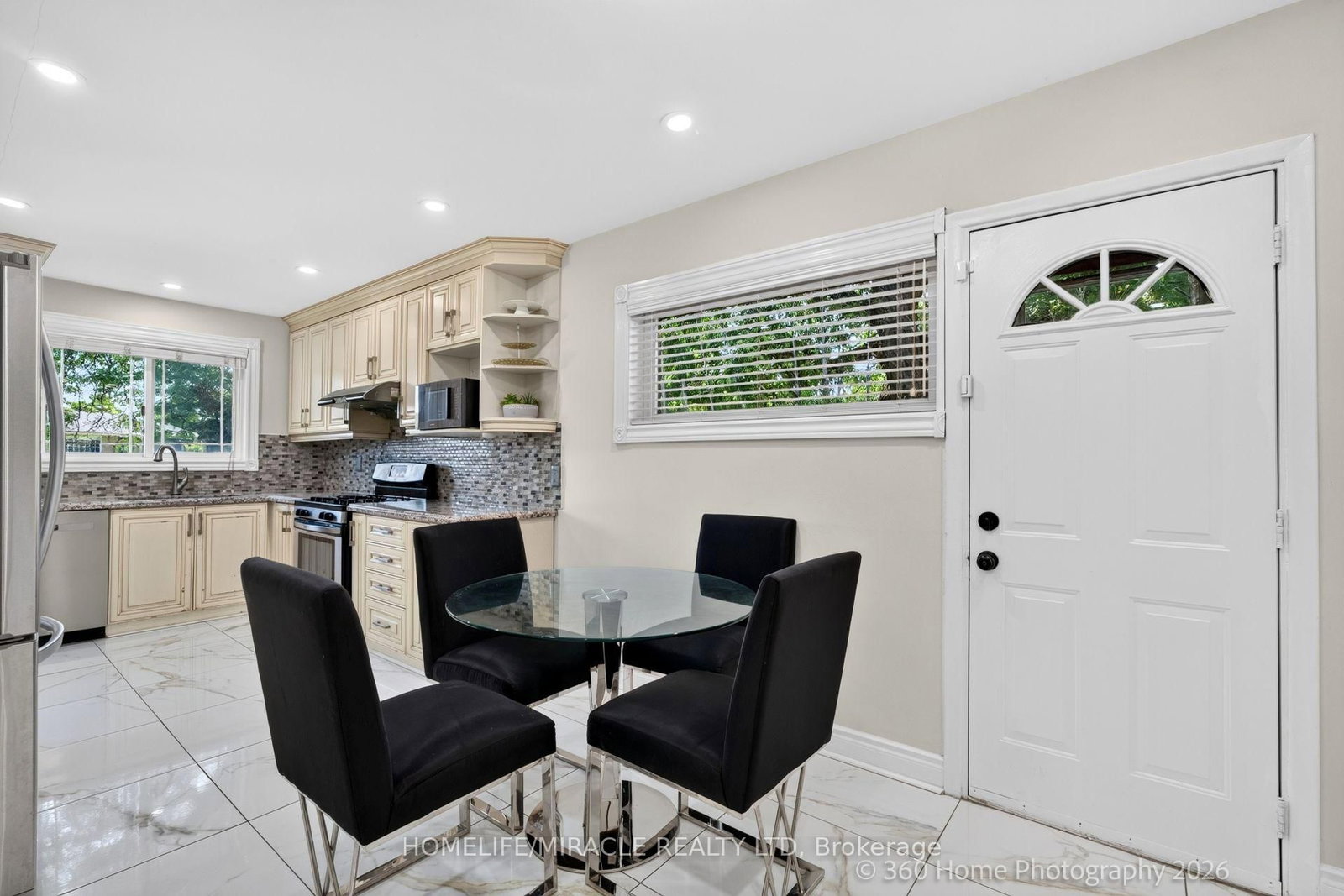 178 Kingsview Boulevard • Toronto, ON photo 15