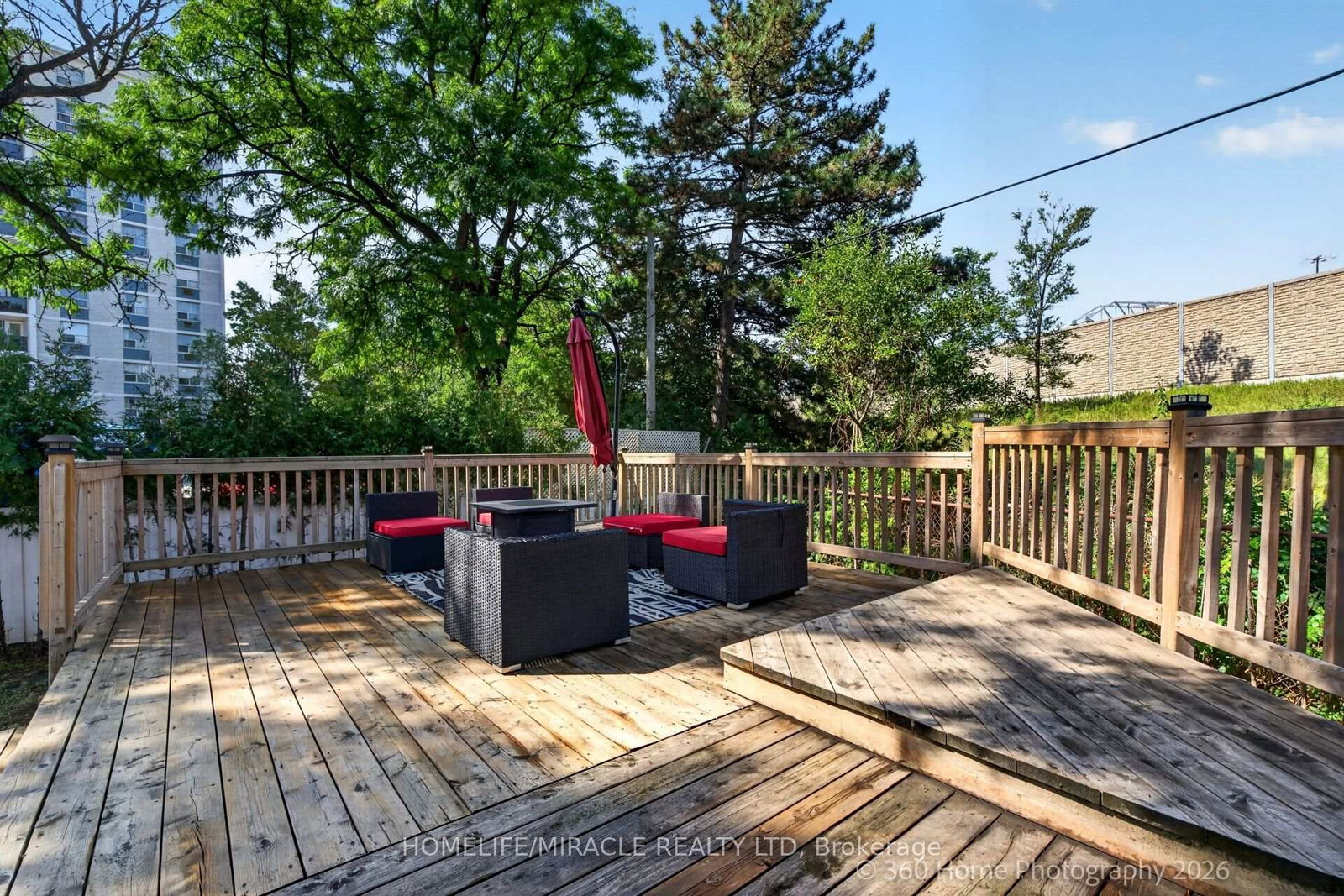178 Kingsview Boulevard • Toronto, ON photo 6