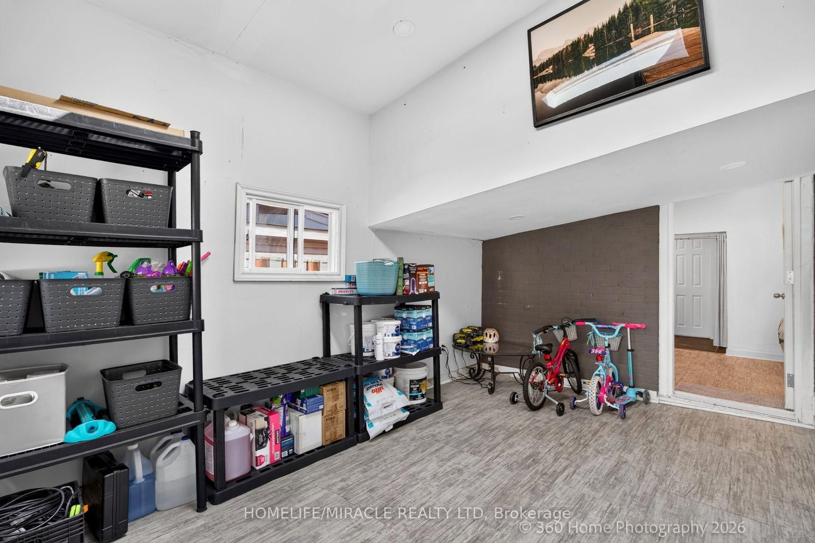 178 Kingsview Boulevard • Toronto, ON photo 9