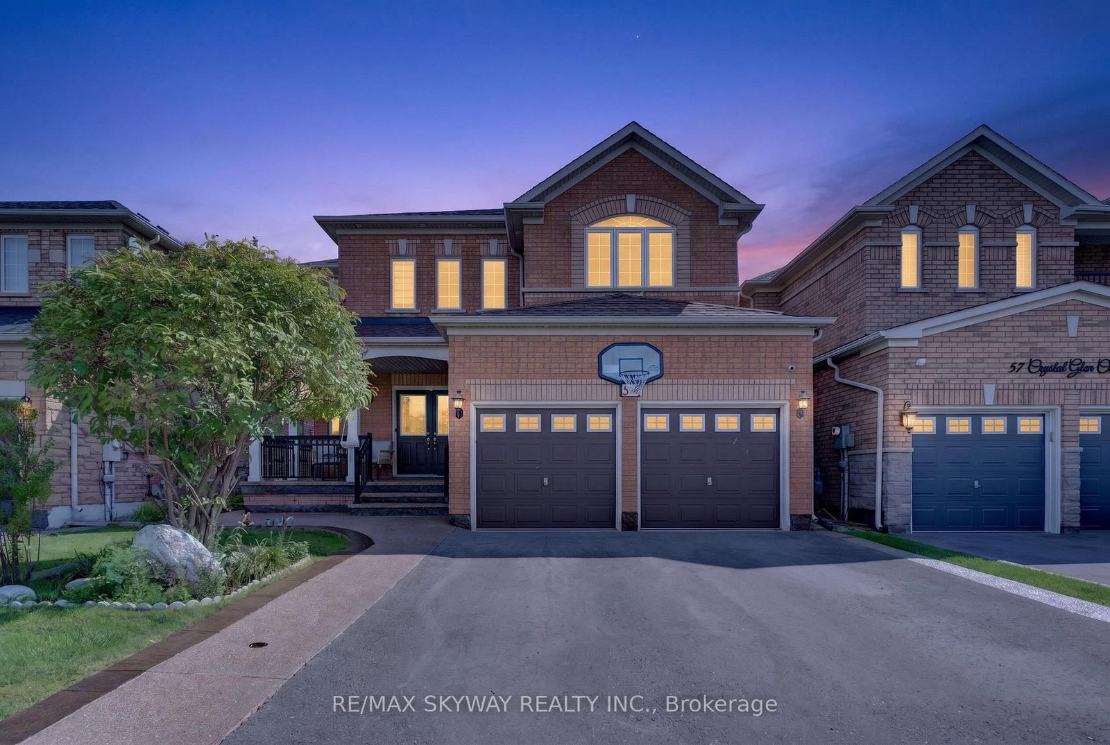 59 Crystal Glen Crescent • Brampton, ON photo 2