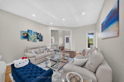 59 Crystal Glen Crescent • Brampton, ON photo 9