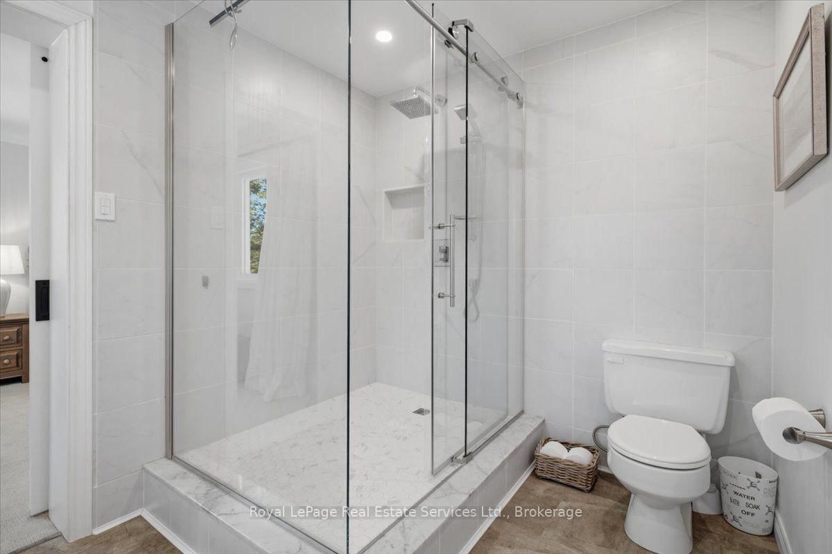 2120 Marine Drive • #5 • Oakville, ON photo 16