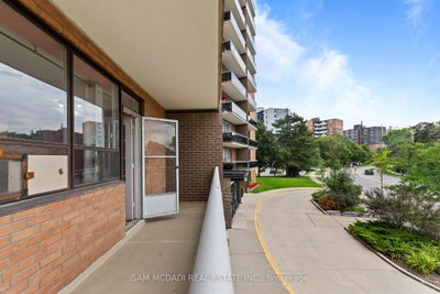 3145 Queen Frederica Mississauga,ON L4Y 3A7 — Photo 17