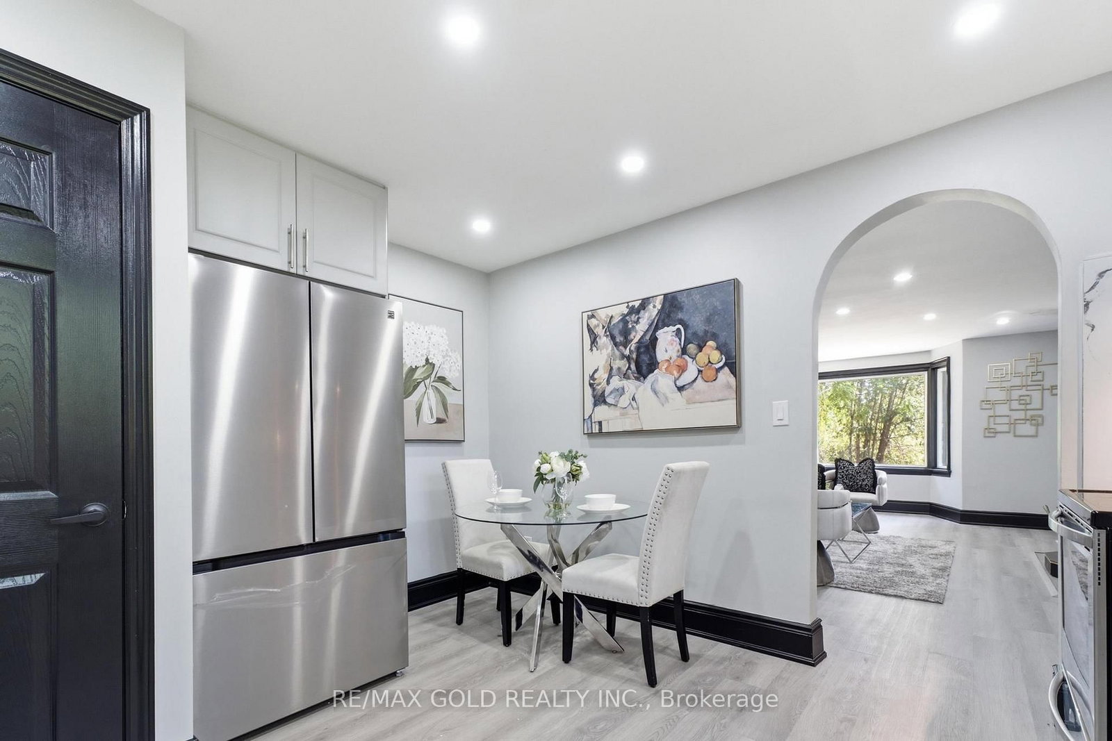 2702 Embleton Road • Brampton, ON photo 12