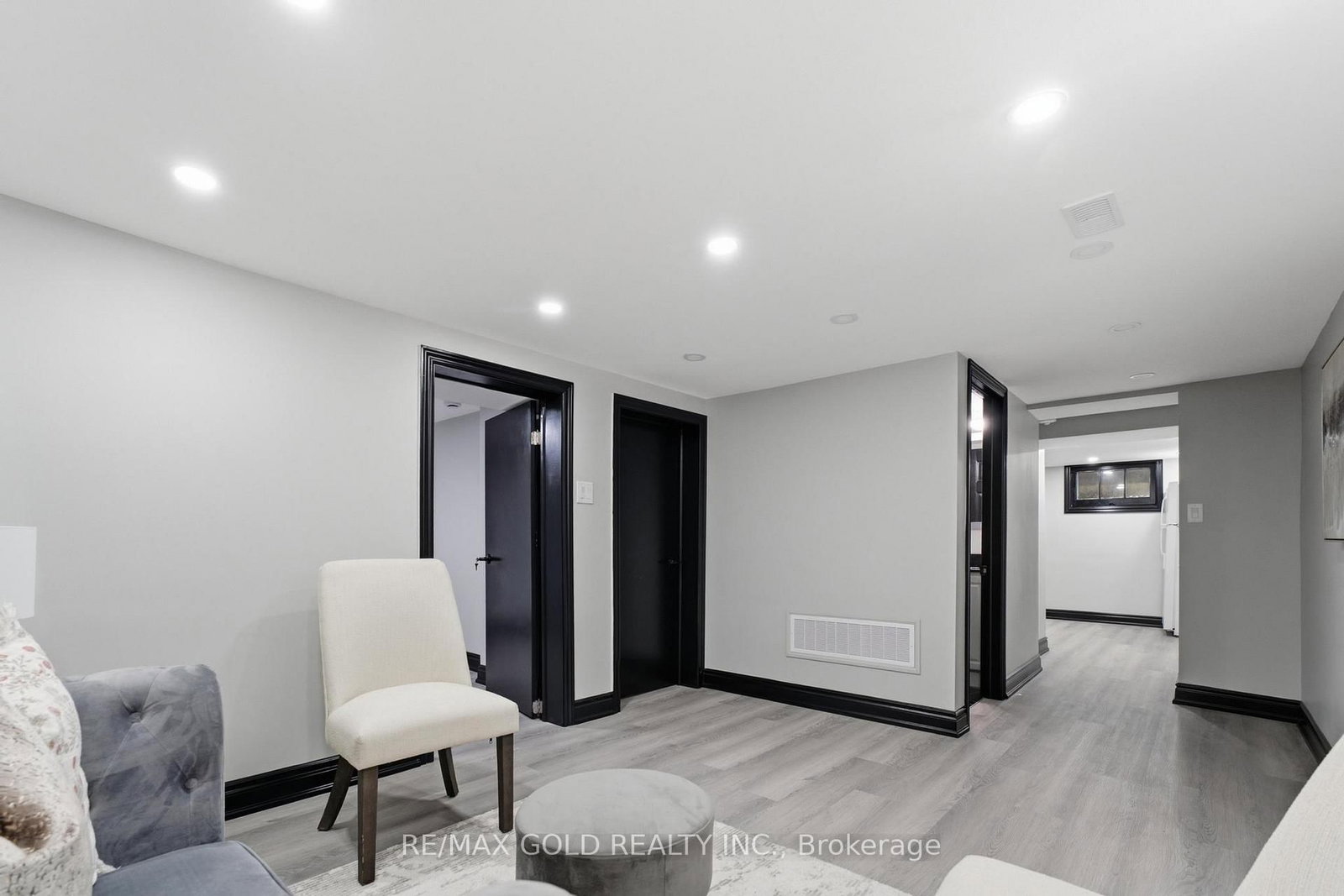 2702 Embleton Road • Brampton, ON photo 33