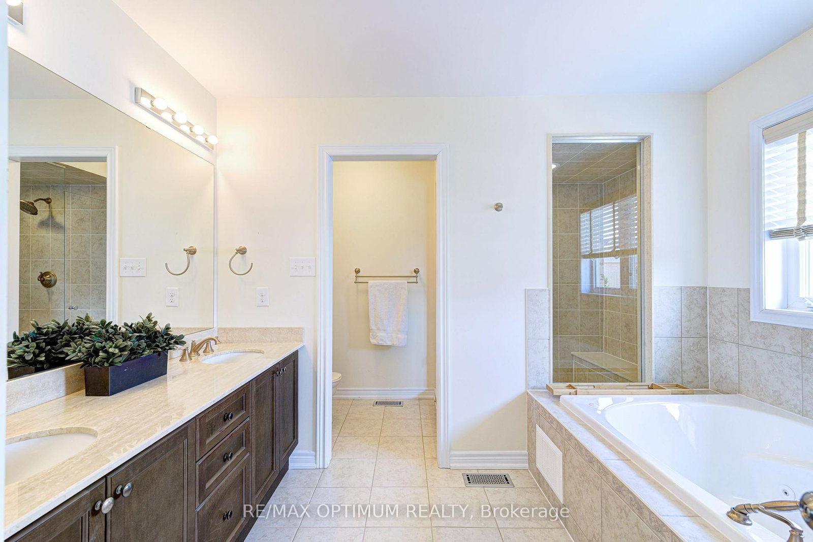 60 Impulse Circle • Brampton, ON photo 24