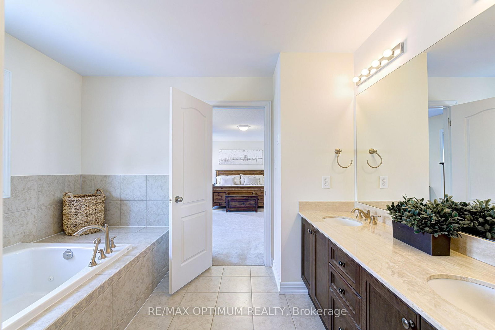 60 Impulse Circle • Brampton, ON photo 25