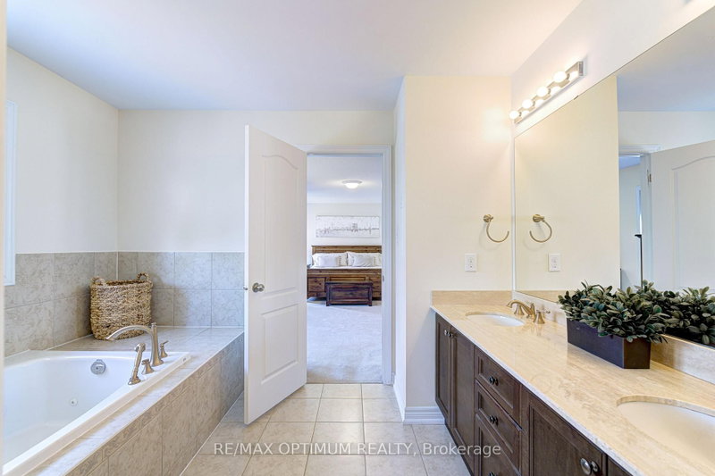 60 Impulse Brampton,ON L6X 0X9 — Photo 25
