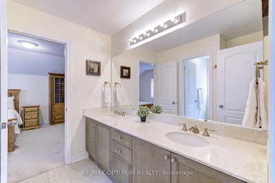 60 Impulse Brampton,ON L6X 0X9 — Photo 37