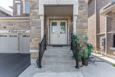16 Grendon Crescent W • Brampton, ON photo 3