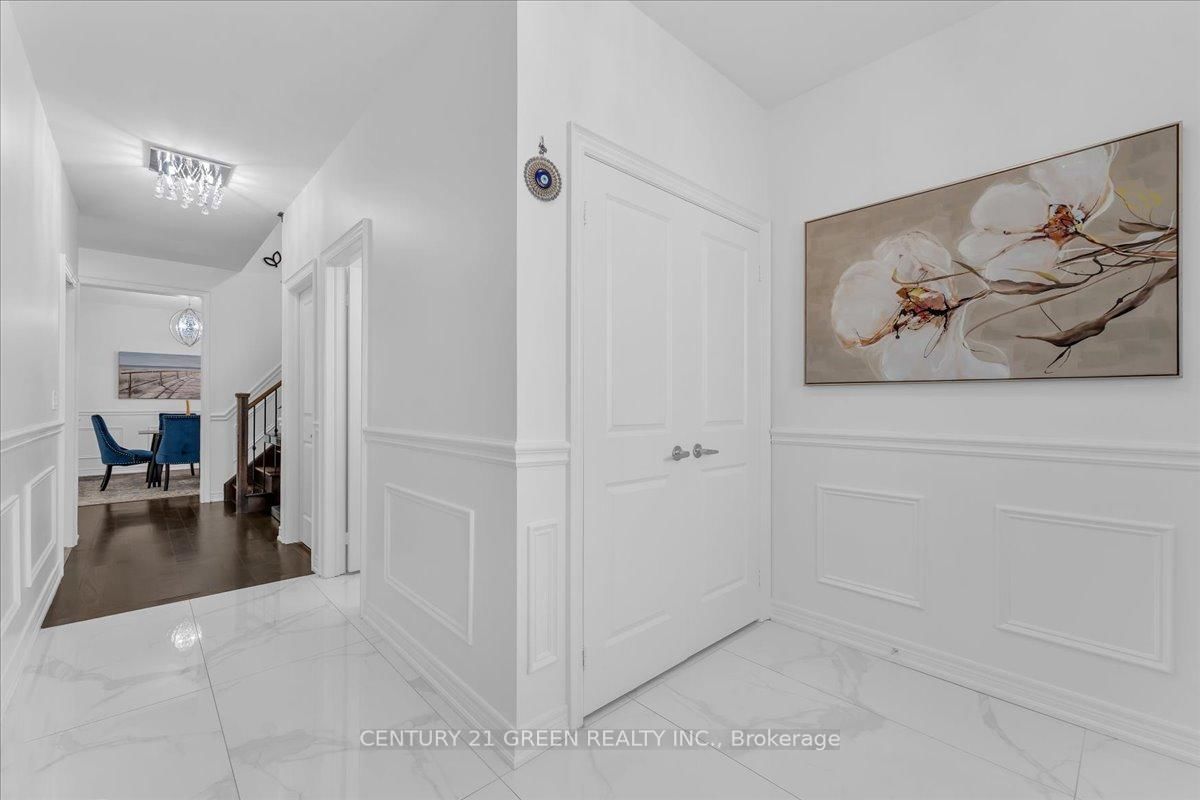 16 Grendon Crescent W • Brampton, ON photo 5