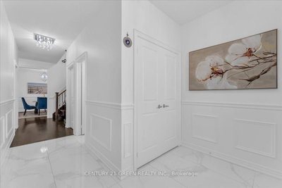 16 Grendon Crescent W • Brampton, ON photo 5