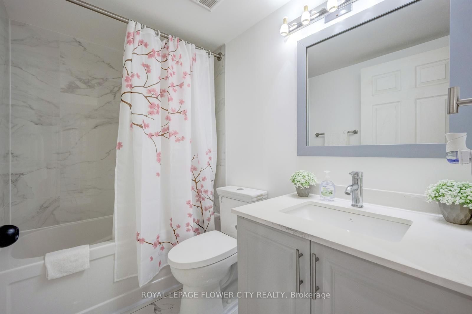 6 Humberline Drive • #417 • Toronto, ON photo 30