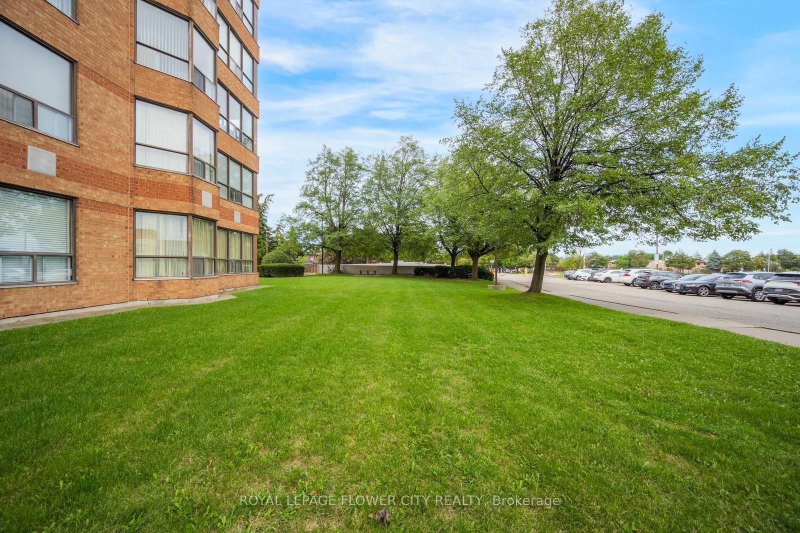 6 Humberline Drive • #417 • Toronto, ON photo 48