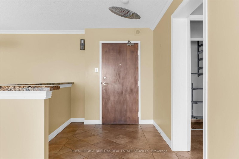 510 - 5280 Lakeshore Road