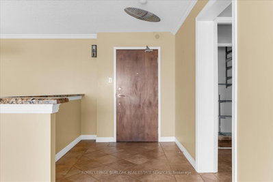 5280 Lakeshore Road • #510 • Burlington, ON photo 2