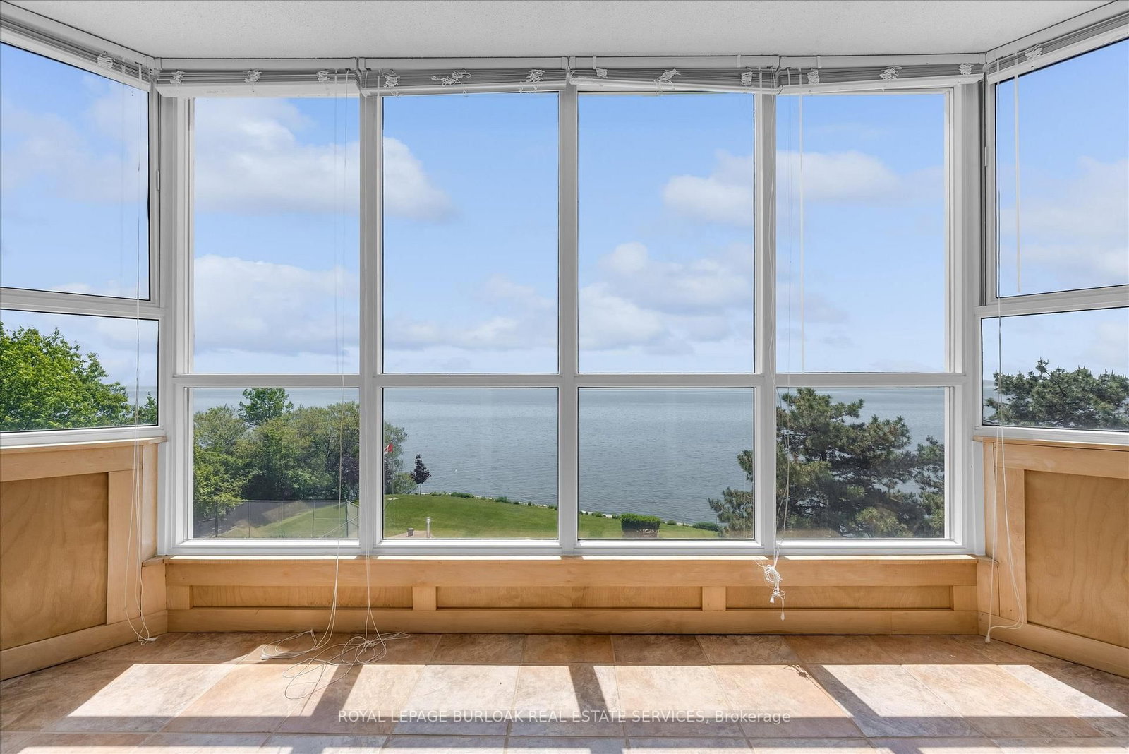 5280 Lakeshore Road • #510 • Burlington, ON photo 9