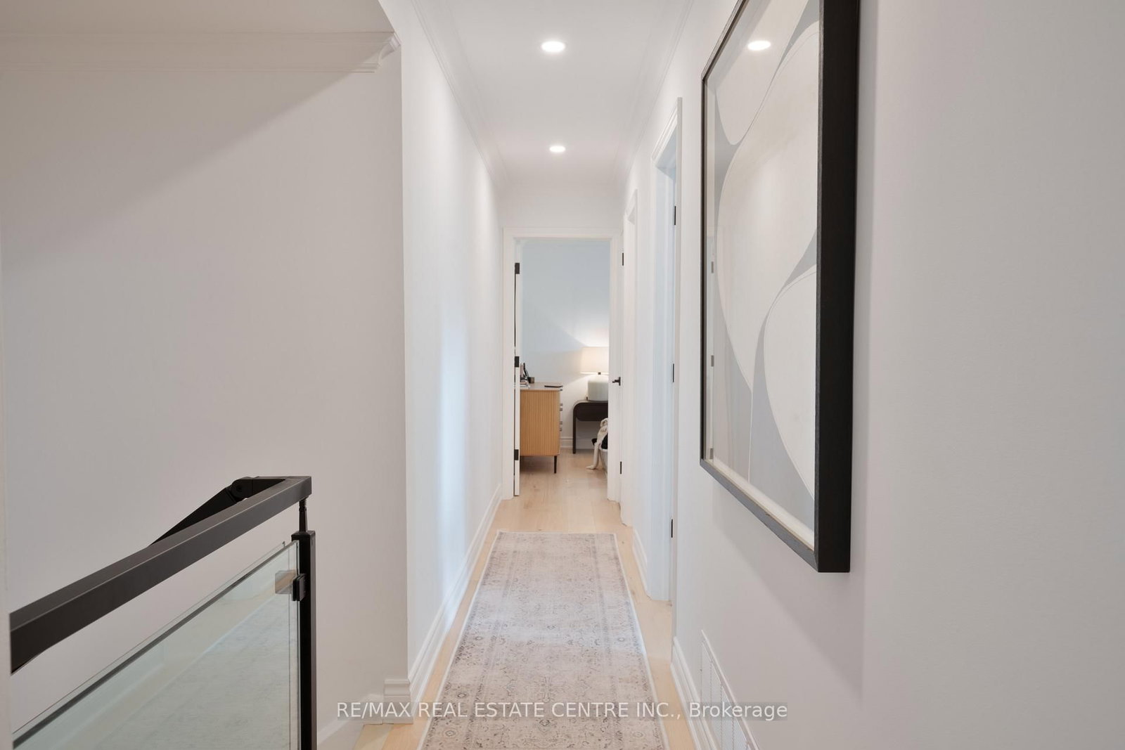 2221 Wyandotte Drive • Oakville, ON photo 10