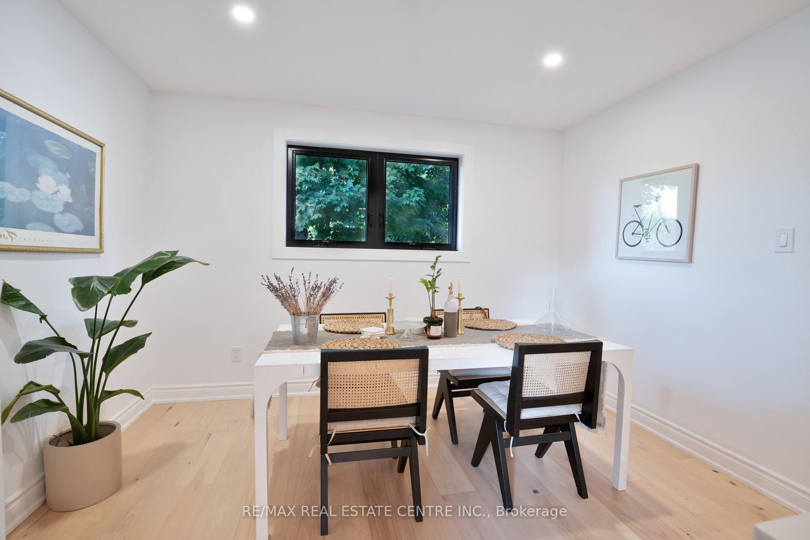 2221 Wyandotte Drive • Oakville, ON photo 5