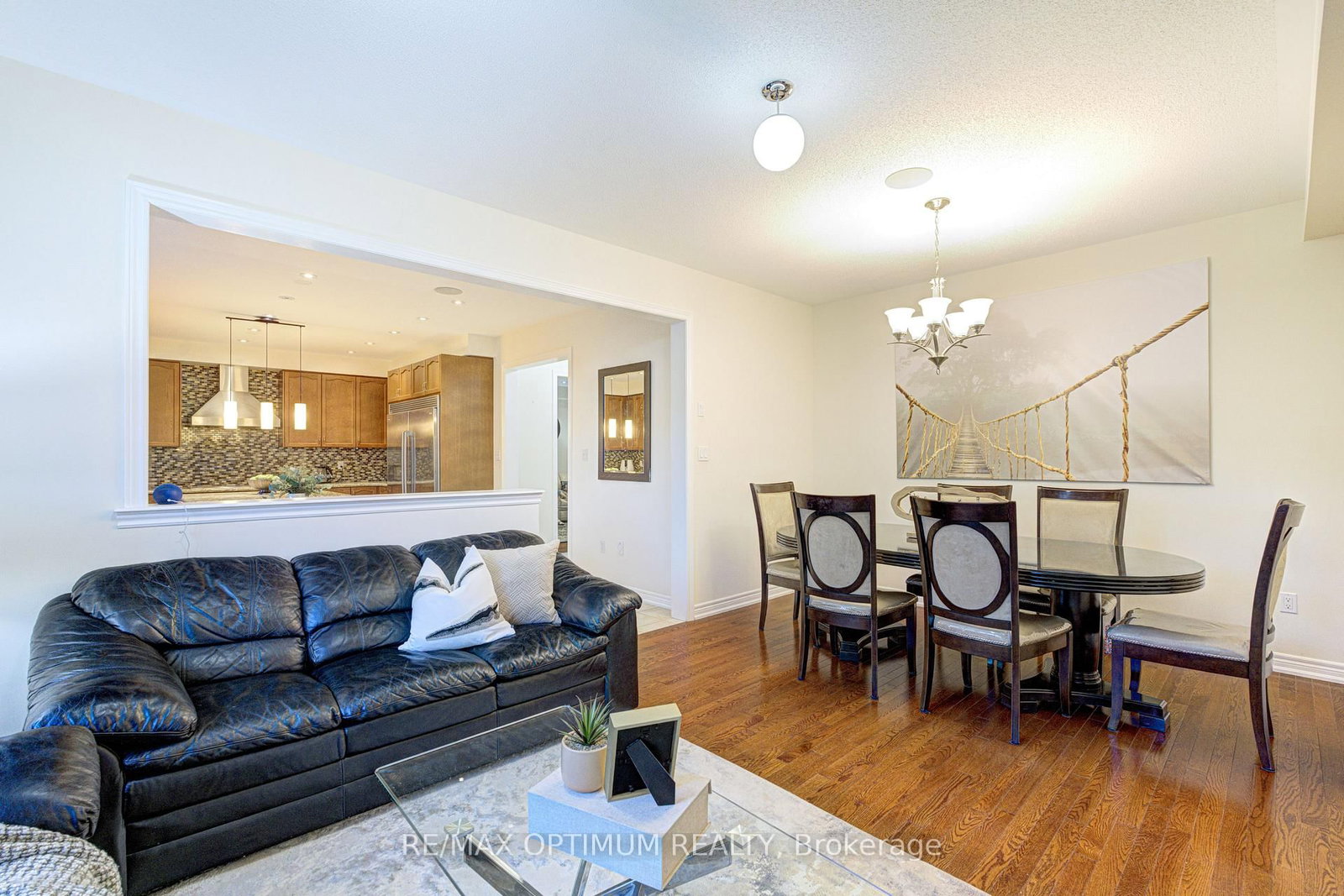 54 Midcrest Circle • Brampton, ON photo 11