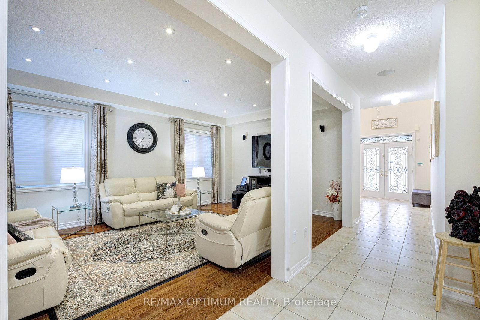 54 Midcrest Circle • Brampton, ON photo 6