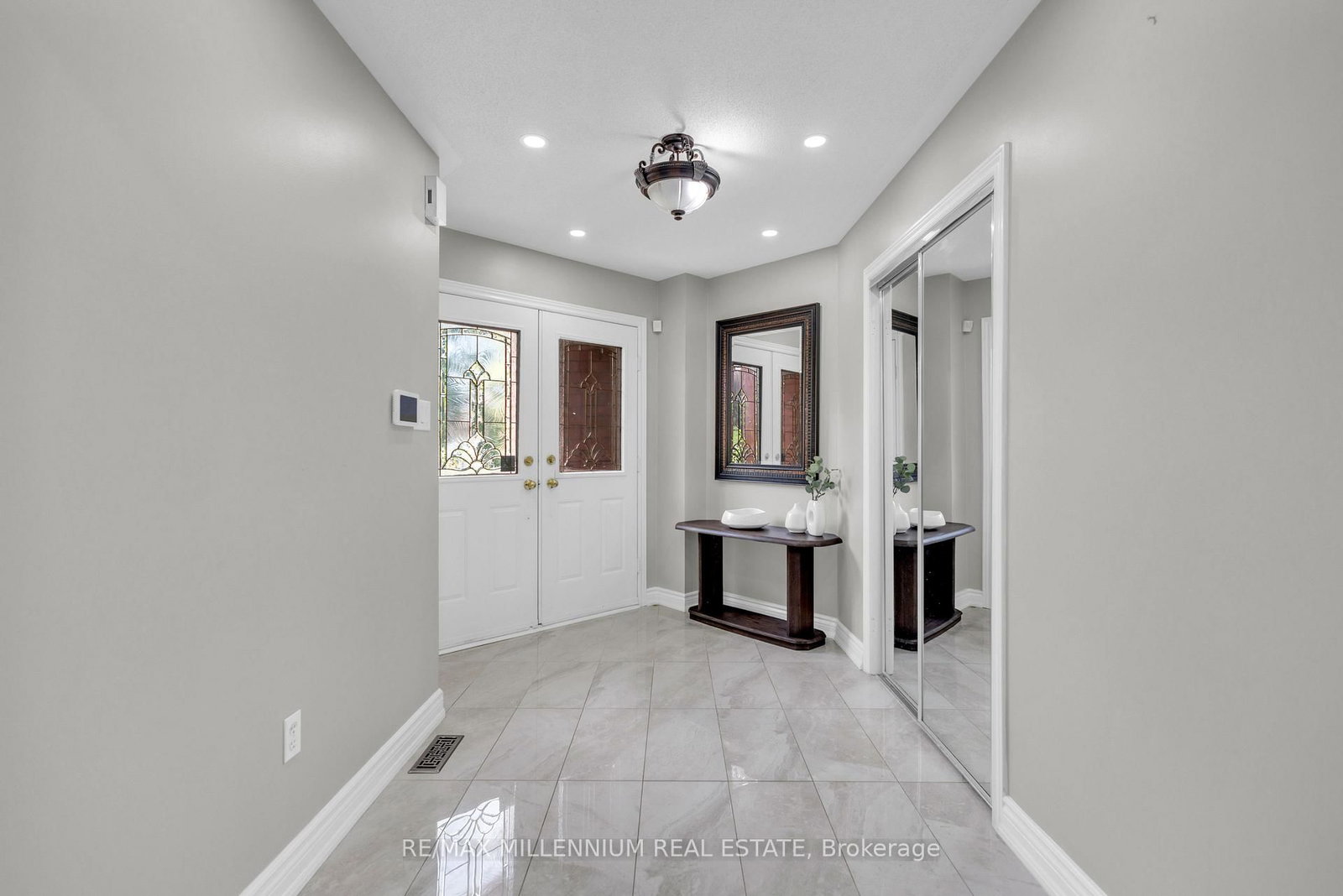 252 Mountainberry Road • Brampton, ON photo 5