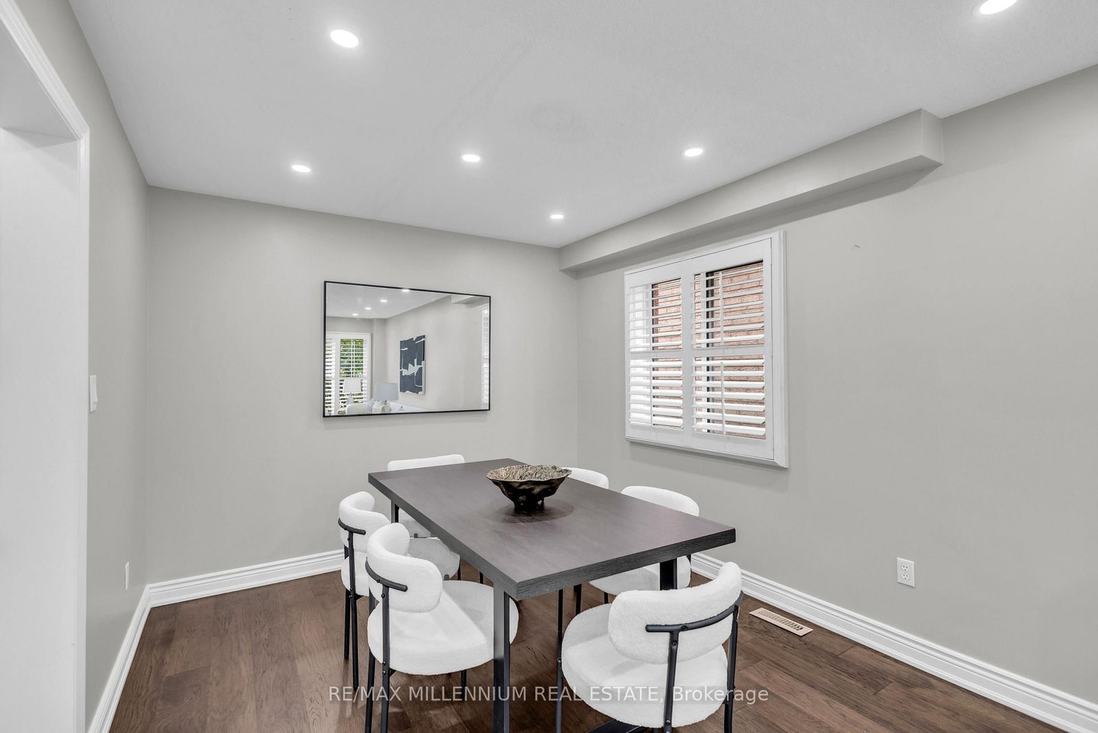 252 Mountainberry Road • Brampton, ON photo 8