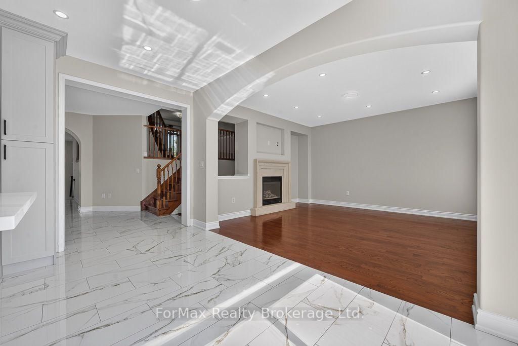 35 Seascape Crescent • Brampton, ON photo 11