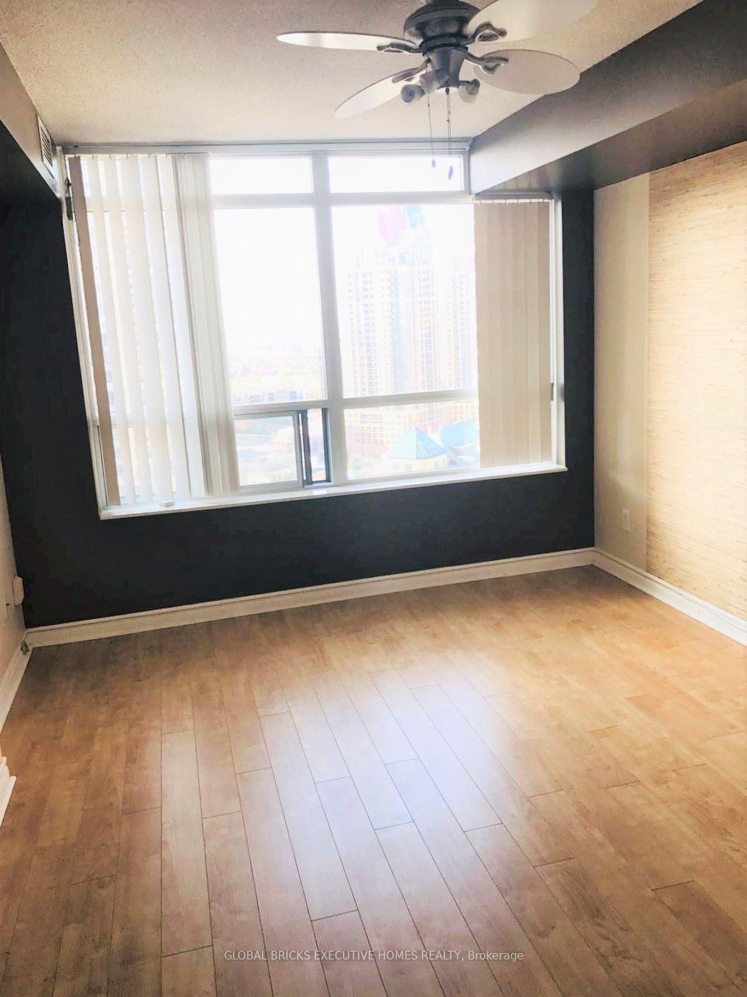 2402- Blvd, Mississauga, view 6