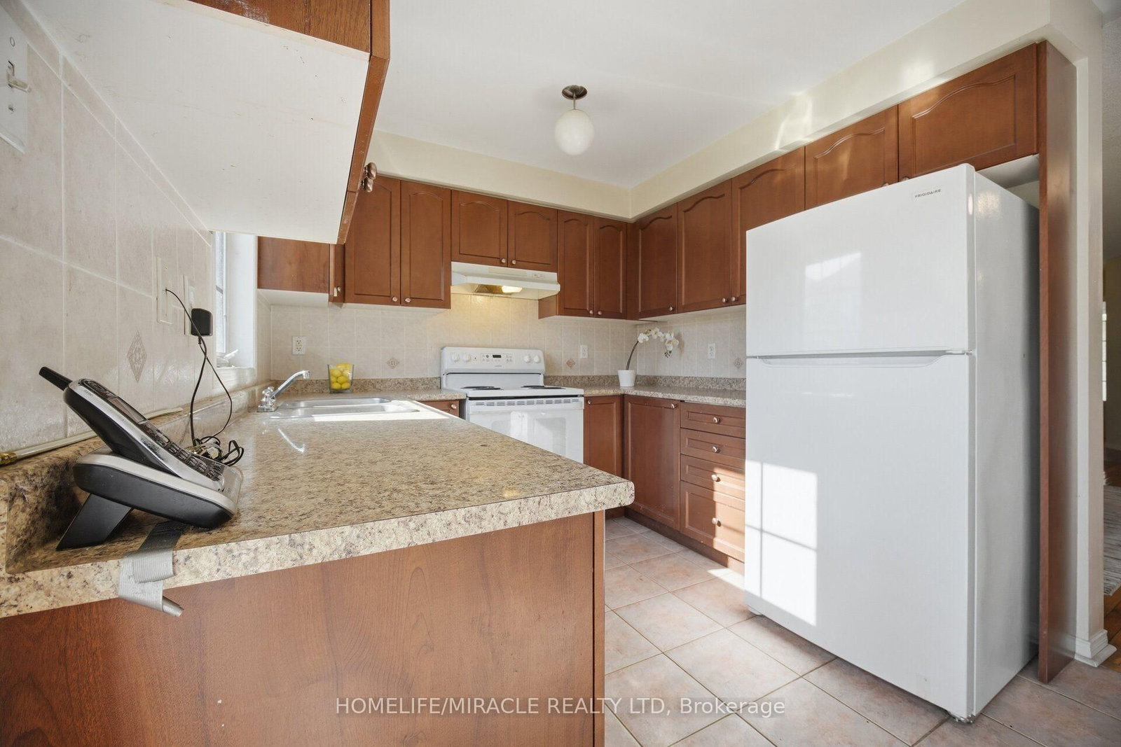 101 Crystalview Crescent • Brampton, ON photo 13