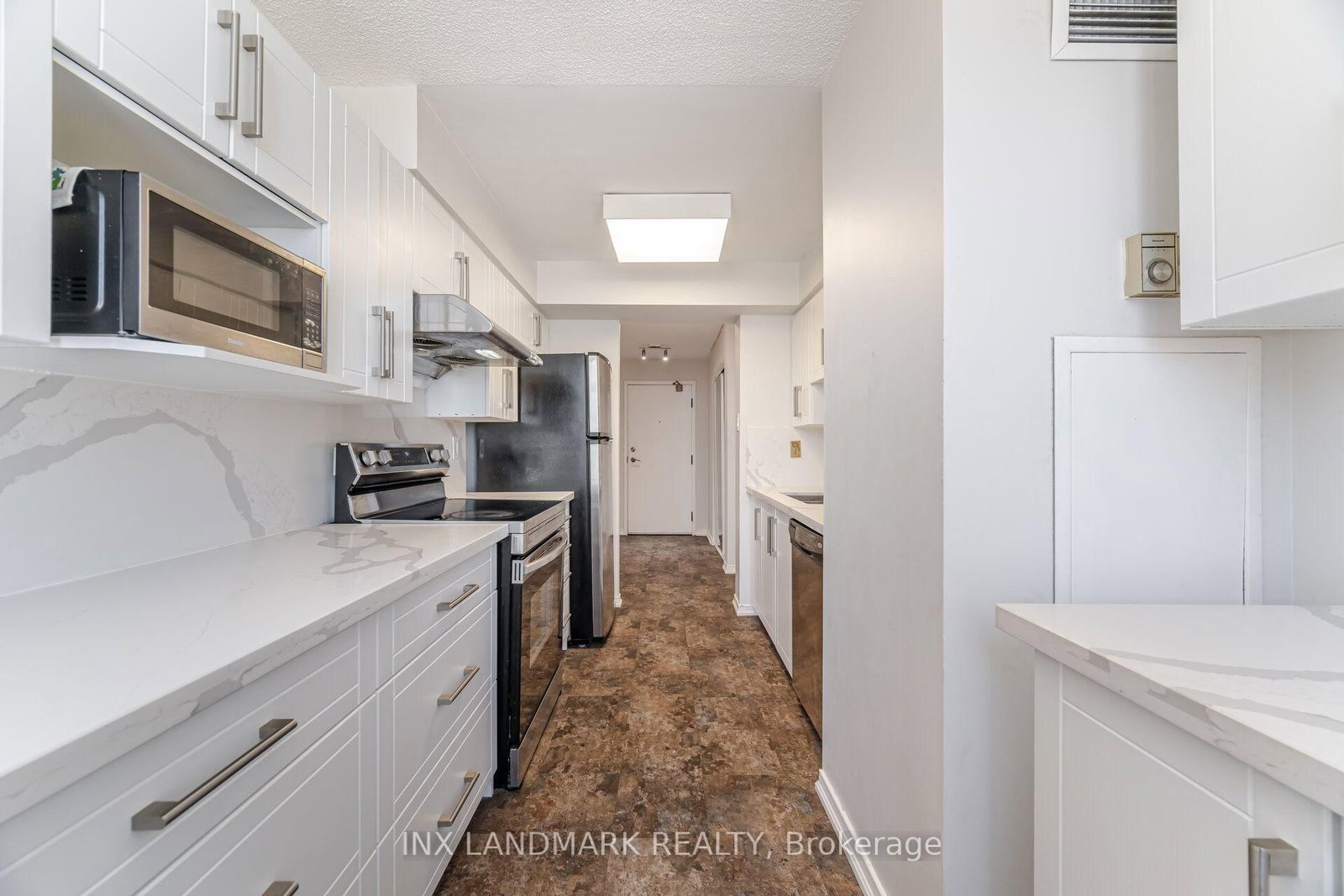 330 Rathburn Road W • #2008 • Mississauga, ON photo 11
