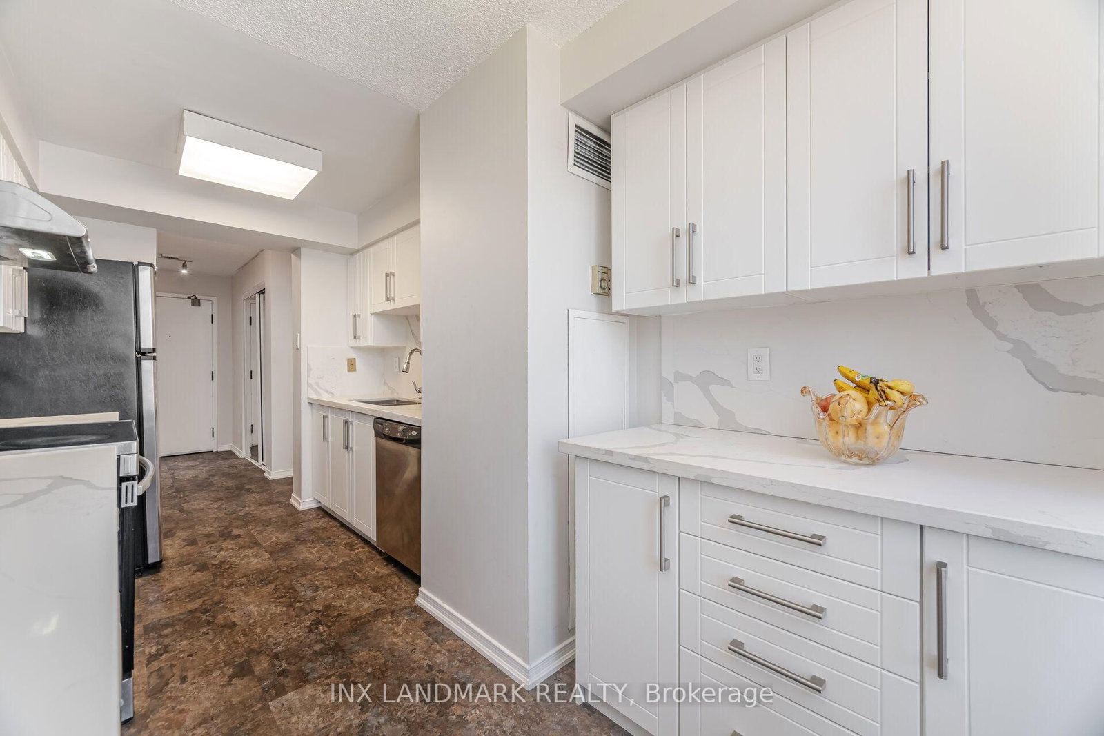 330 Rathburn Road W • #2008 • Mississauga, ON photo 12