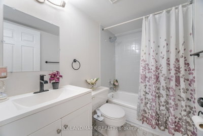 330 Rathburn Mississauga,ON L5B 3Y1 — Photo 30