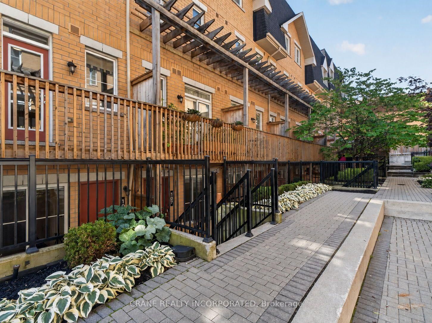 400 Hopewell Avenue • #108 • Toronto, ON photo 2
